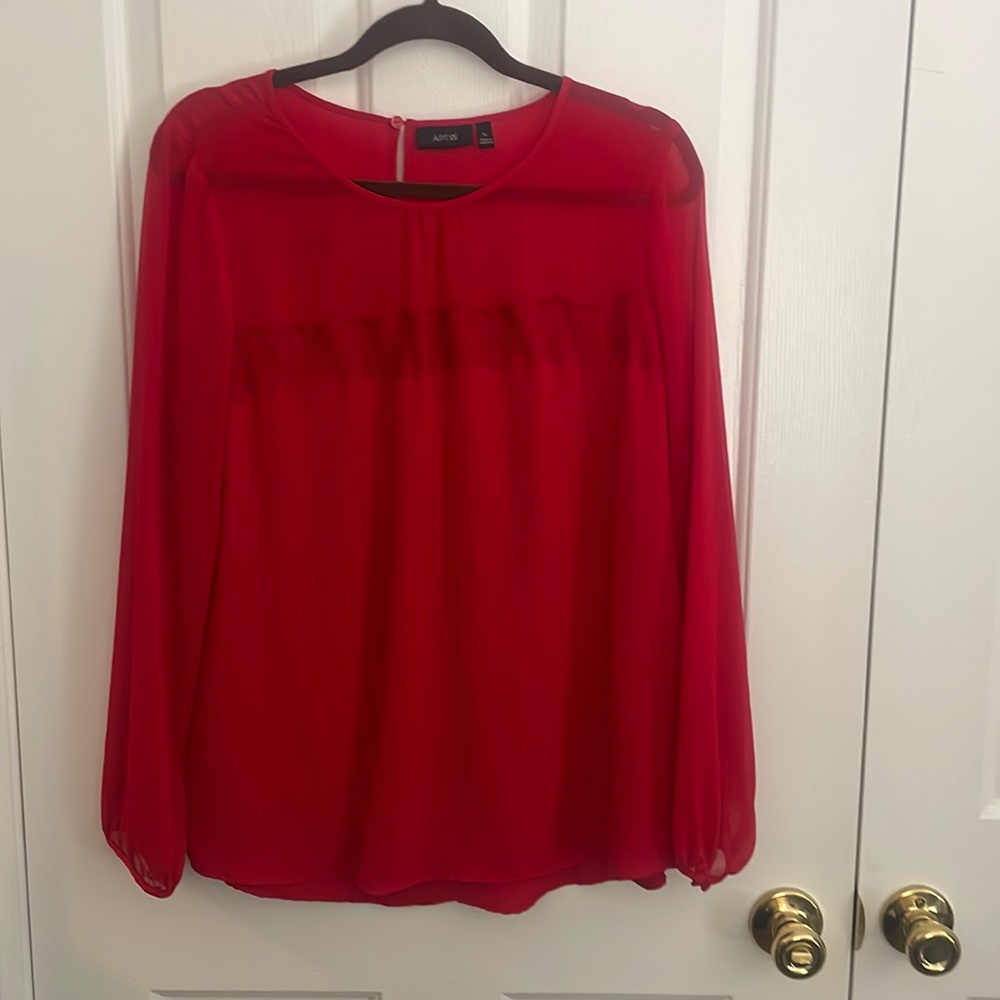 XL APT 9 red long sleeve top